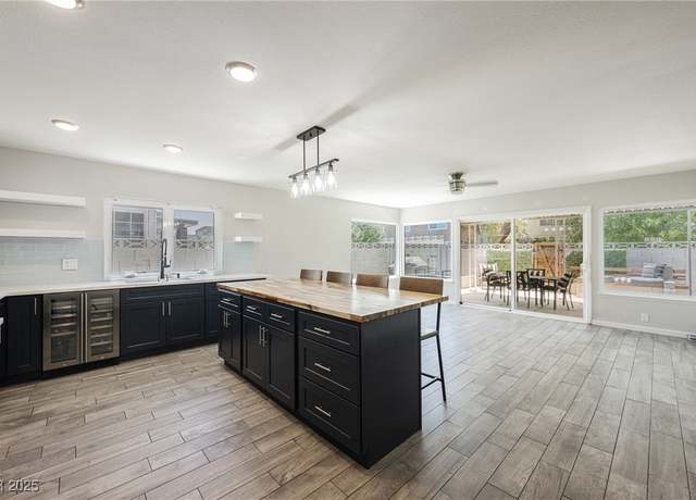Property at 4789 Monaco Rd, Las Vegas, NV 89121, 5 beds, 2 baths
