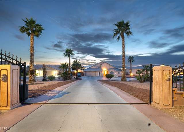 Property at 1259 N Hollywood Blvd, Las Vegas, NV 89110, 5 beds, 3.5 baths