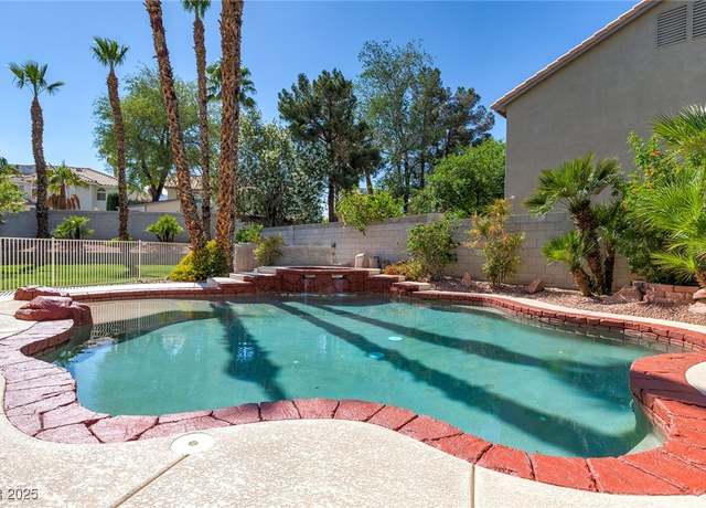 Property at 3633 Fox Heather Dr, Las Vegas, NV 89129, 5 beds, 3 baths