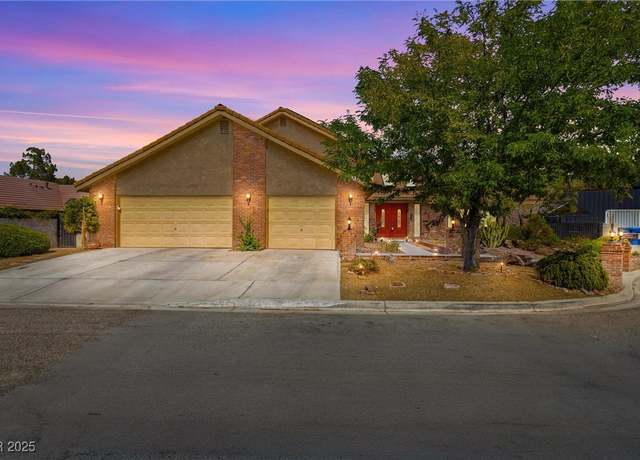 Property at 3930 Maranatha Cir, Las Vegas, NV 89103, 4 beds, 4 baths