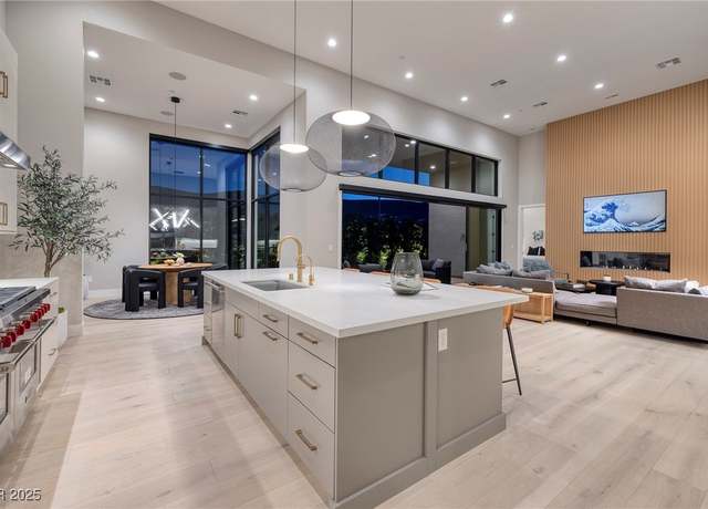 Property at 10781 Agate Cliffs Ave, Las Vegas, NV 89135, 4 beds, 4.5 baths