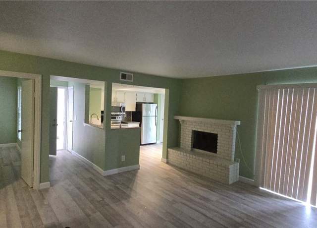 Property at 2981 Country Manor Ln #2, Las Vegas, NV 89115, 2 beds, 2 baths