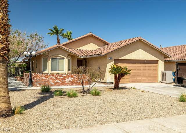 Property at 388 Coronado Dr, Henderson, NV 89015, 3 beds, 2 baths