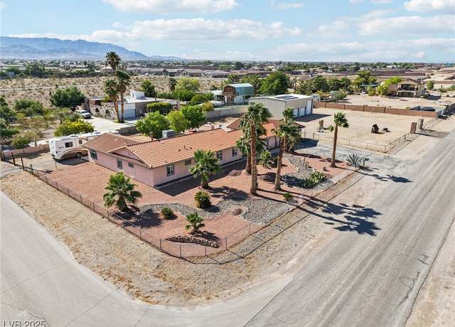 Property at 5309 N Chieftain St, Las Vegas, NV 89149, 3 beds, 3.5 baths