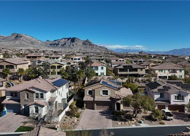 Property at 12124 Kite Hill Ln, Las Vegas, NV 89138, 4 beds, 3.5 baths