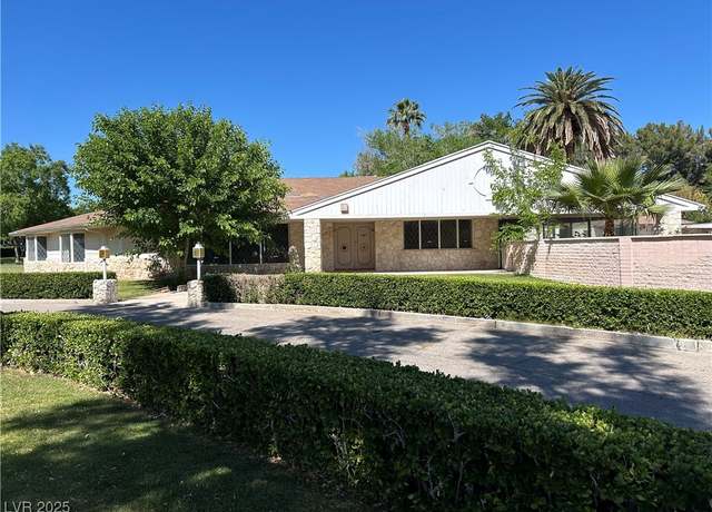 Property at 250 Rancho Cir, Las Vegas, NV 89107, 4 beds, 3.5 baths
