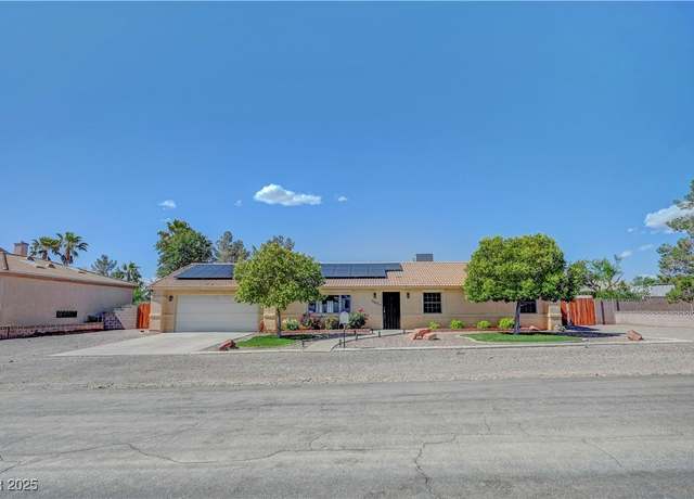 Property at 1560 Arabian Dr, Henderson, NV 89002, 3 beds, 2 baths