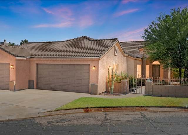 Property at 1200 Golf Club Dr, Laughlin, NV 89029, 2 beds, 2 baths