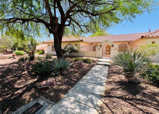 Property at 7661 Angel Crest Cir, Las Vegas, NV 89117, 4 beds, 3.5 baths