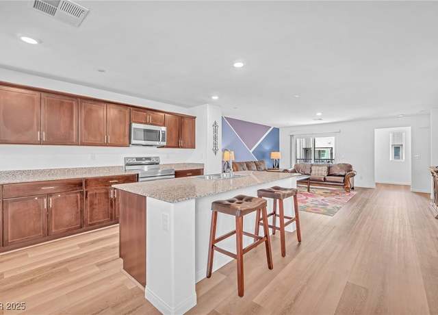 Property at 12323 Dusk Blue Way #2, Las Vegas, NV 89183, 3 beds, 2.5 baths