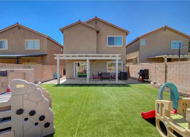 Property at 3824 Hollycroft Dr, North Las Vegas, NV 89081, 4 beds, 2.5 baths