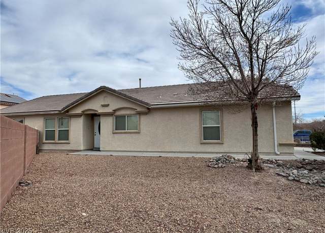 Property at 4928 Indigo Gorge Ave, Las Vegas, NV 89131, 3 beds, 2 baths