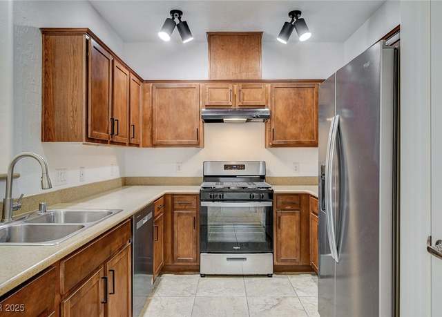 Property at 8324 W Charleston Blvd #2010, Las Vegas, NV 89117, 3 beds, 2 baths