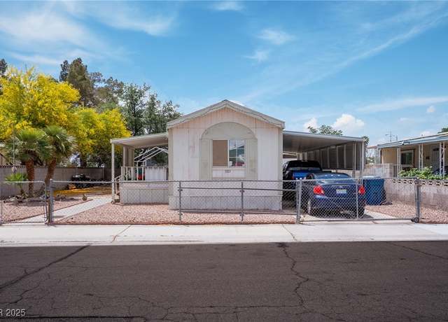 Property at 5573 Tahoe Dr, Las Vegas, NV 89142, 2 beds, 1 bath