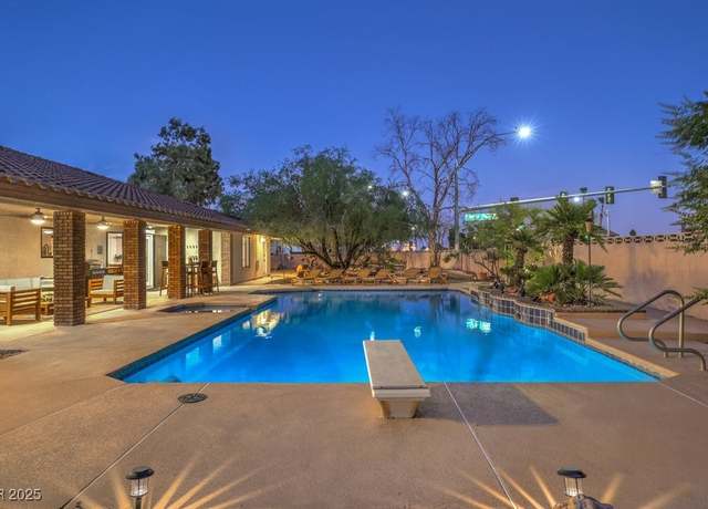 Property at 3269 S Torrey Pines Dr, Las Vegas, NV 89146, 7 beds, 3 baths