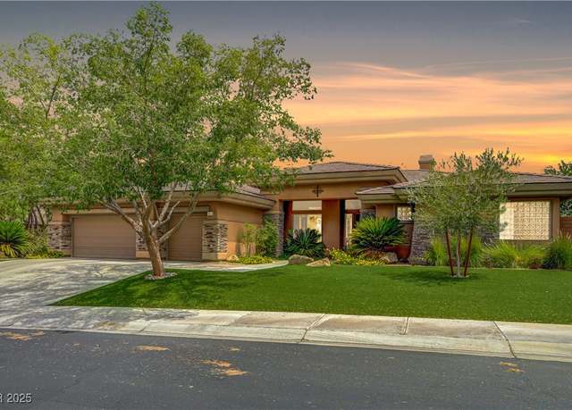 Property at 4 Isleworth Dr, Henderson, NV 89052, 3 beds, 2.5 baths