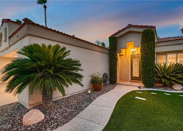 Property at 7652 Painted Dunes Dr, Las Vegas, NV 89149, 3 beds, 2 baths