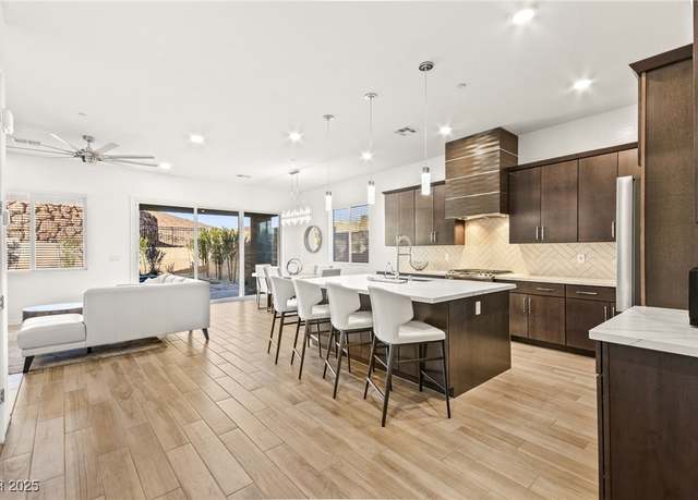 Property at 52 Reverie Heights Ave, Henderson, NV 89011, 4 beds, 3 baths