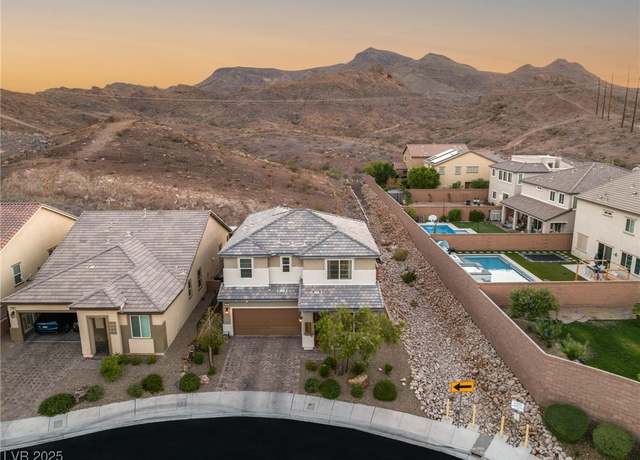 Property at 1051 Upper Springs St, Henderson, NV 89002, 4 beds, 3 baths