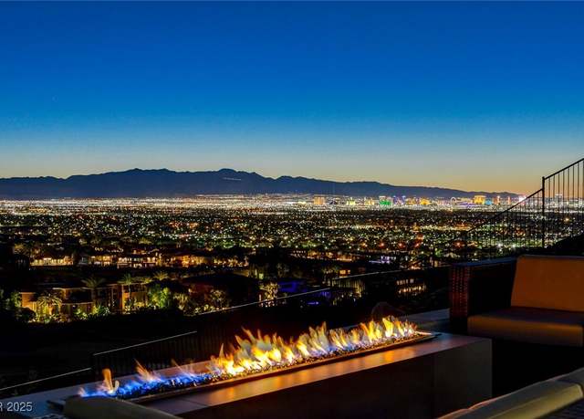 Property at 527 Serenity Point Dr, Henderson, NV 89012, 3 beds, 4.5 baths