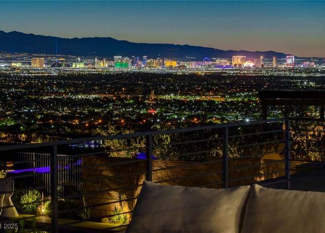Property at 527 Serenity Point Dr, Henderson, NV 89012, 3 beds, 4.5 baths