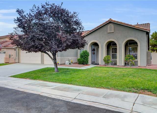 Property at 913 Bear Mountain Ave, North Las Vegas, NV 89031, 4 beds, 2.5 baths