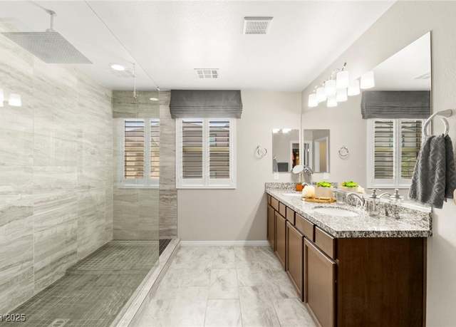 Property at 711 Florence Isle Ave, Henderson, NV 89015, 3 beds, 2.5 baths