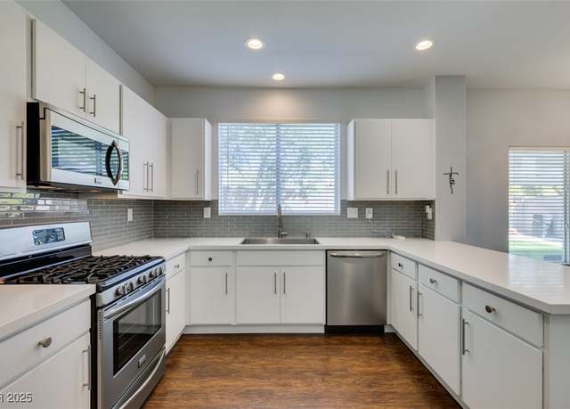 Property at 1013 Corsica Ln, Las Vegas, NV 89144, 3 beds, 2.5 baths