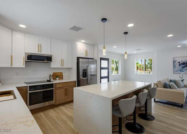 Property at 7724 Rancho Destino Rd, Las Vegas, NV 89123, 4 beds, 3 baths