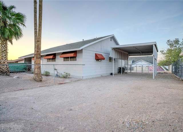 Property at 211 Nebraska Ave, Henderson, NV 89015, 4 beds, 1.5 baths
