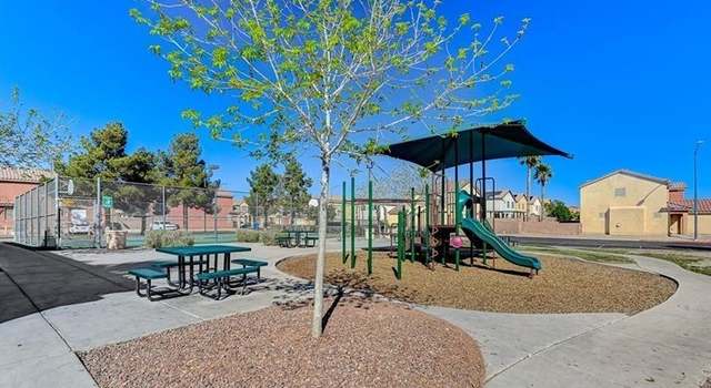 Photo of 5591 La Perla Ct, Las Vegas, NV 89122