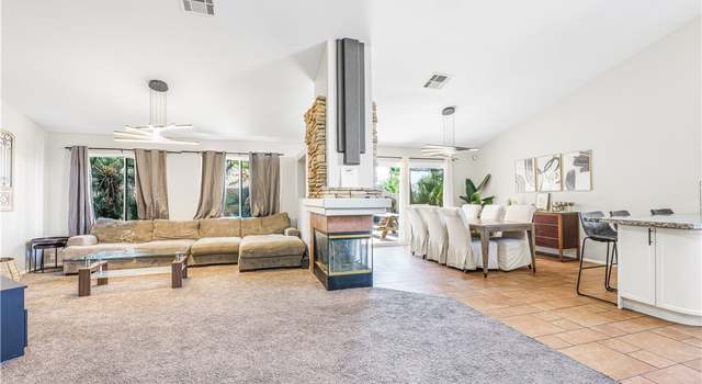 Photo of 124 Beach Oak Ave, Henderson, NV 89002