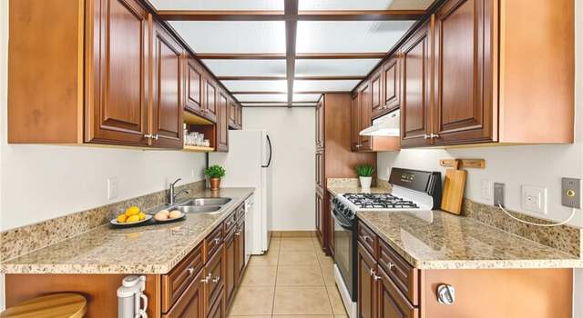 Photo of 3668 Villa Knolls East Dr, Las Vegas, NV 89120