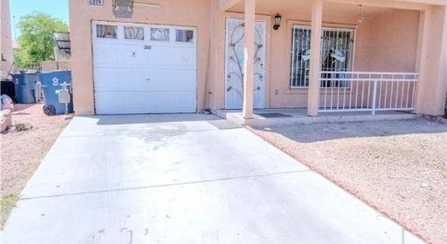 Photo of 2906 Cedar Ave, Las Vegas, NV 89101