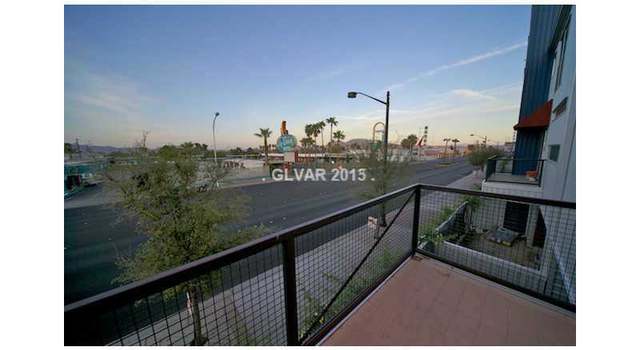 Photo of 1974 Pin Oak Ave, Las Vegas, NV 89101