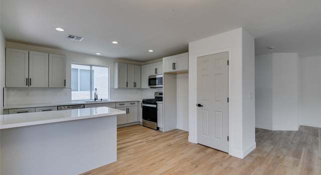 Photo of 9855 Ashton Pines Ct, Las Vegas, NV 89147