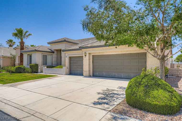 Photo of 324 Quiet Harbor Dr Henderson, NV 89052