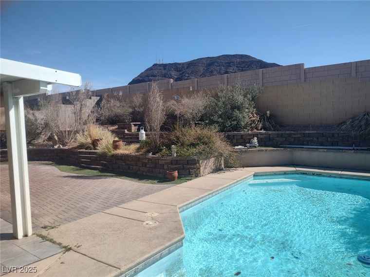 Photo of 424 Wright Way Henderson, NV 89015