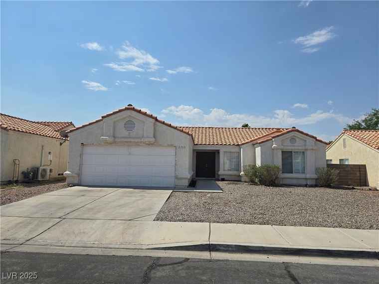 Photo of 2739 Pinewood Ave Henderson, NV 89074
