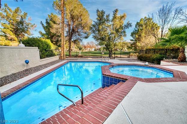 Accessible Homes in Las Vegas Country Club, Las Vegas, NV | Redfin