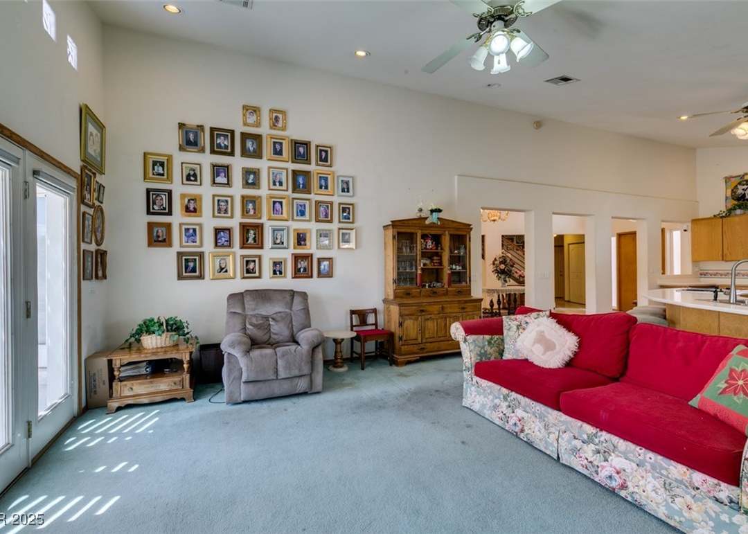 4765 N Grand Canyon Dr, Las Vegas, NV 89129
