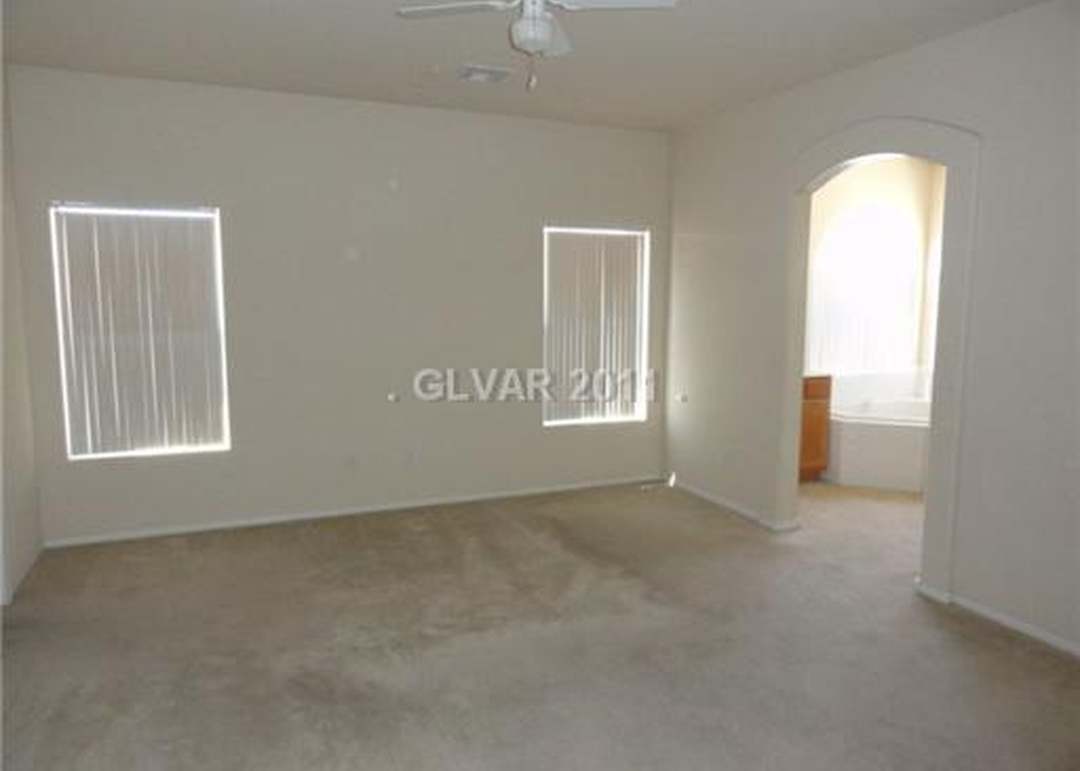 6051 Fidenza Ave, Las Vegas, NV 89141