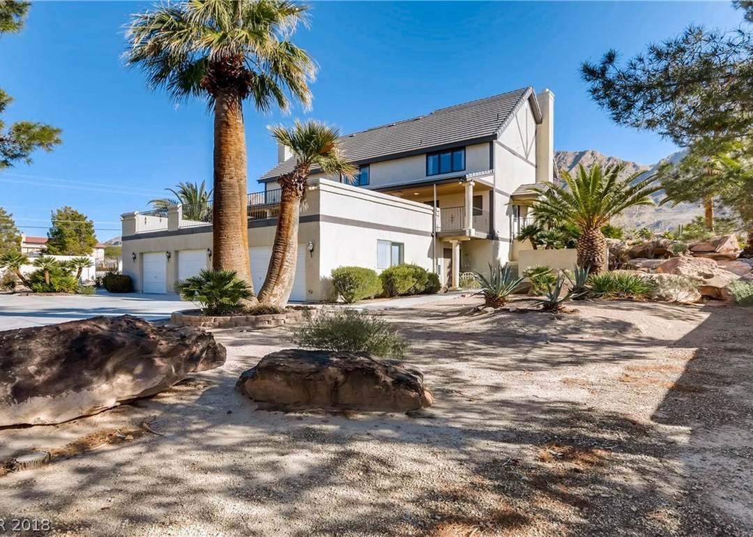 395 Vista Valley St, Las Vegas, NV 89110