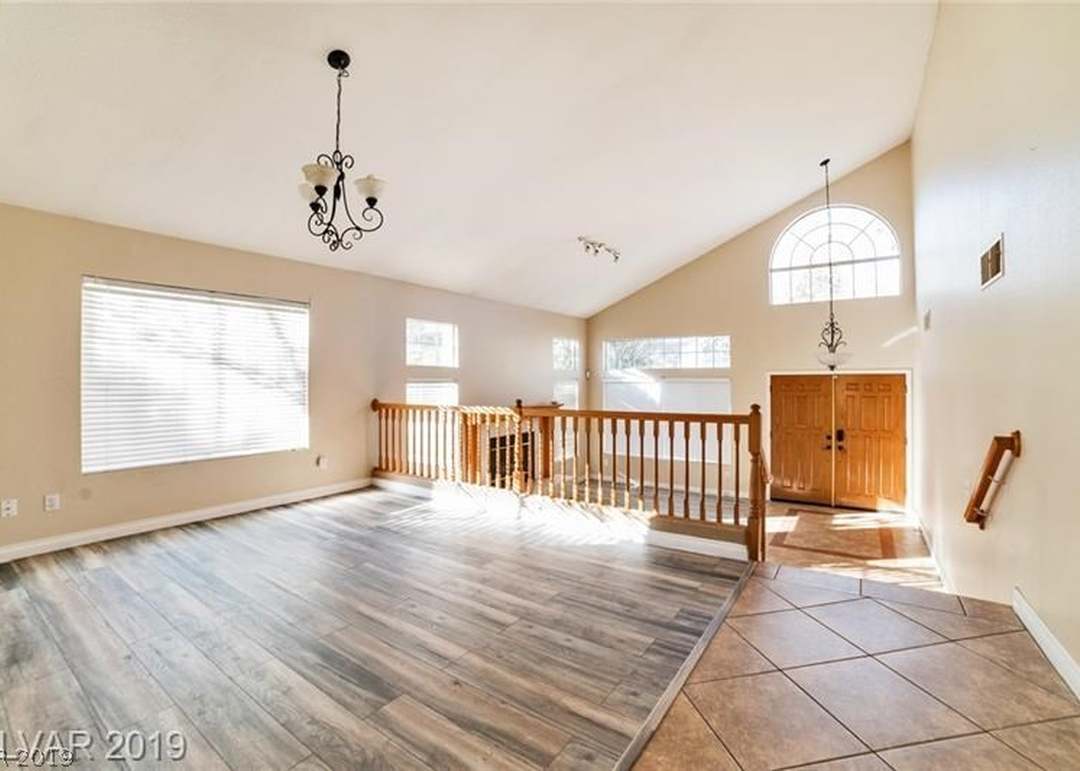 7517 Cathedral Canyon Ct, Las Vegas, NV 89129