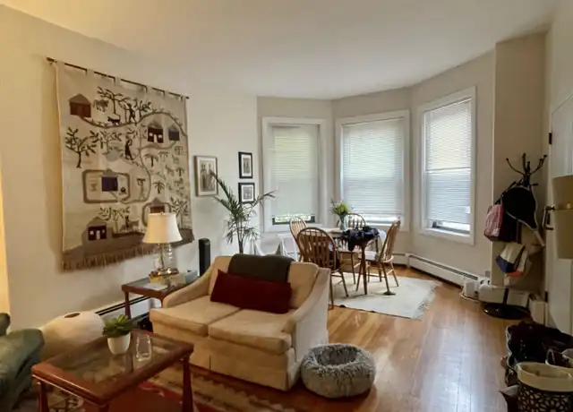 Property at 1730 Beacon St Unit 1, Brookline, MA, 02445, 1 bed, 1 bath, [object Object]