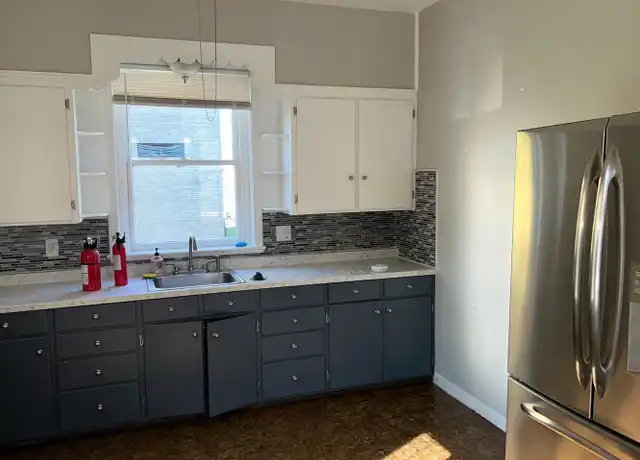 Property at 422 King St Unit 2, Pottstown, PA, 19464, 3 beds, 1 bath, [object Object]
