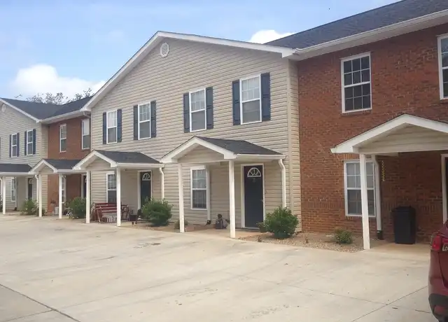 Property at Old Stage Rd Apartments - 885 Old Stage Rd, Greeneville, TN, 37745, 2 beds, 1.5 baths, [object Object]