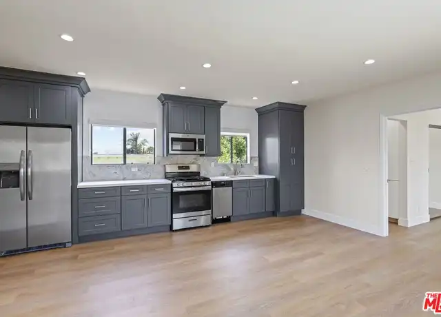 Property at 2001 Penmar Ave Unit 14, Venice, CA, 90291, 2 beds, 2 baths, [object Object]