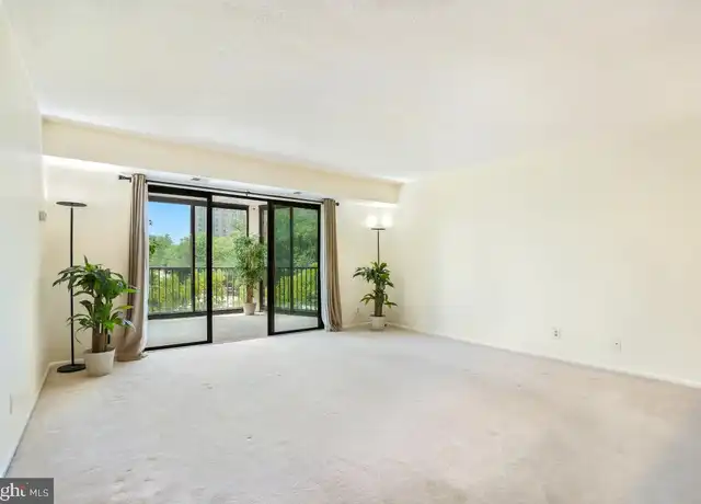 Property at 5903 Mount Eagle Dr #517, Alexandria, VA, 22303, 1 bed, 1 bath, [object Object]