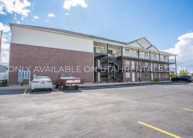 Property at 450 W Main St, Santaquin, UT, 84655, 1 bed, 1 bath, [object Object]